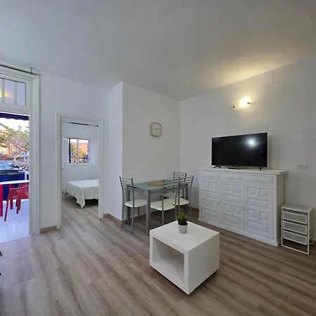 Apartamento Cristianos - Edificio Rosamar *